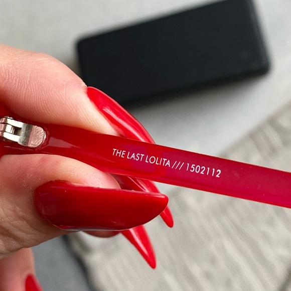 Adam Selman x Le Specs "The Last Lolita" Sunglasses - Picture 5 of 6